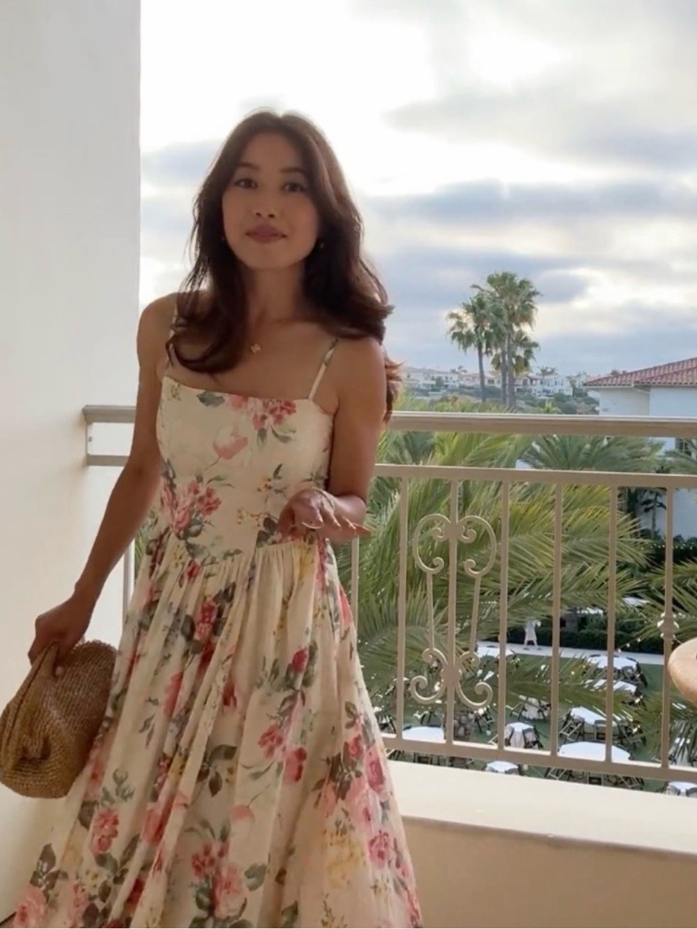 Abercrombie Women's Dipped-Waist Bubble Hem Midi Dress - Picture 3 of 5